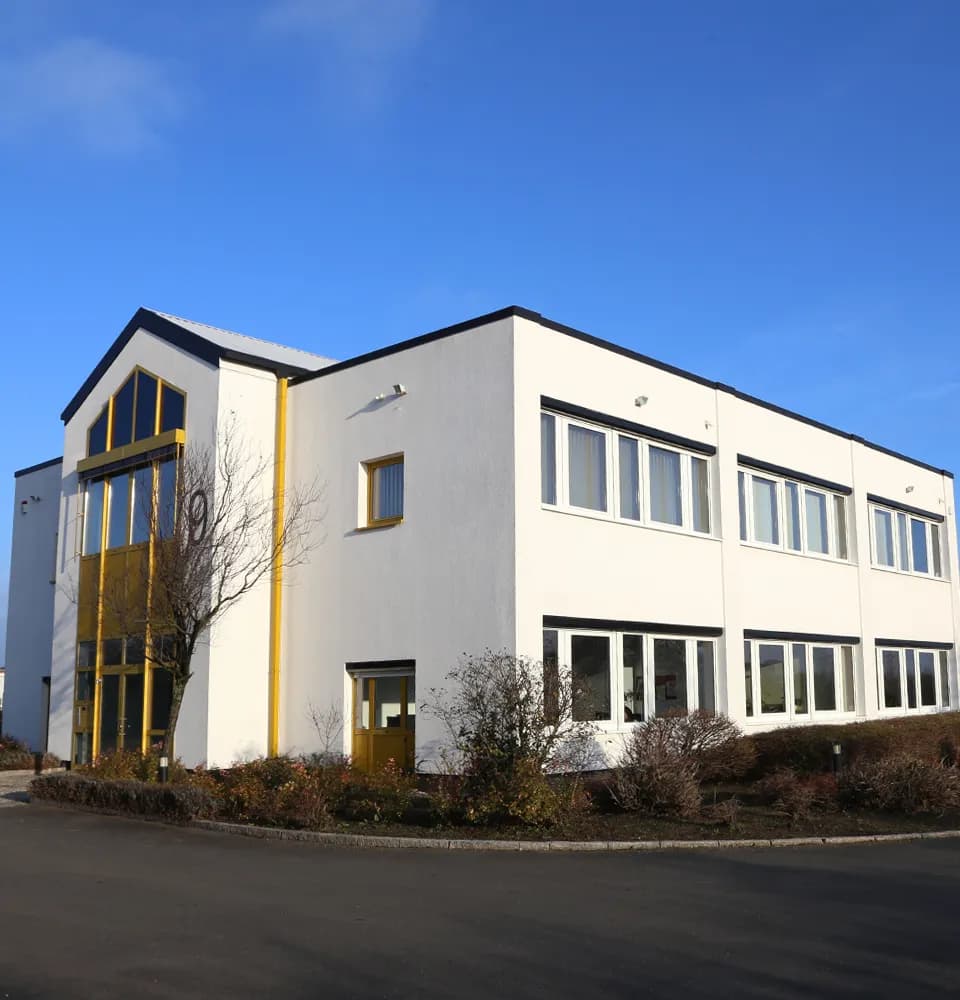 Das Firmengebäude vor dem Umzug nach Kabelsketal.